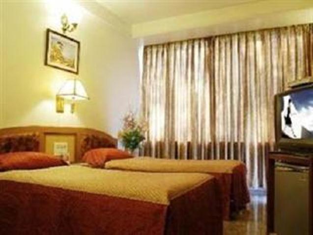 The Ambience Hotel Pune Zimmer foto